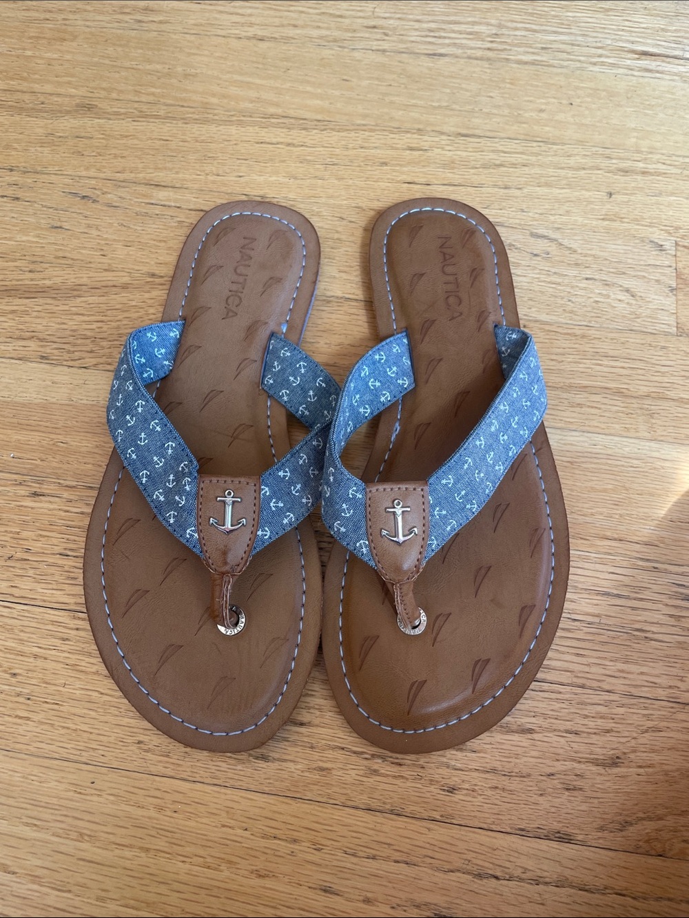 Nautica Women’s Blue Anchor-Print Flip Flop Sandals